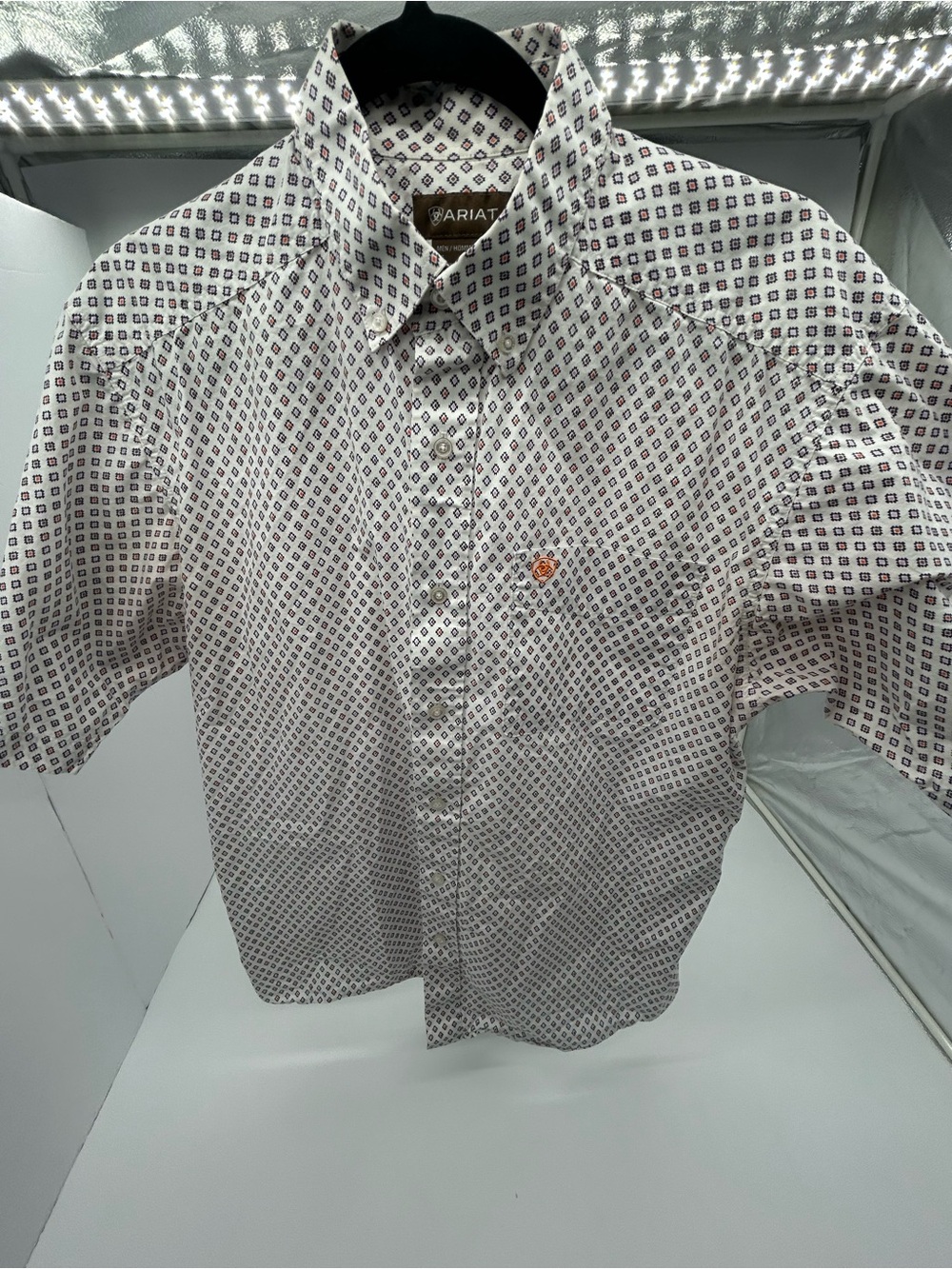 Ariat Men’s Mason Classic Fit Short Sleeved Wesstern Style Button Down Shirt med